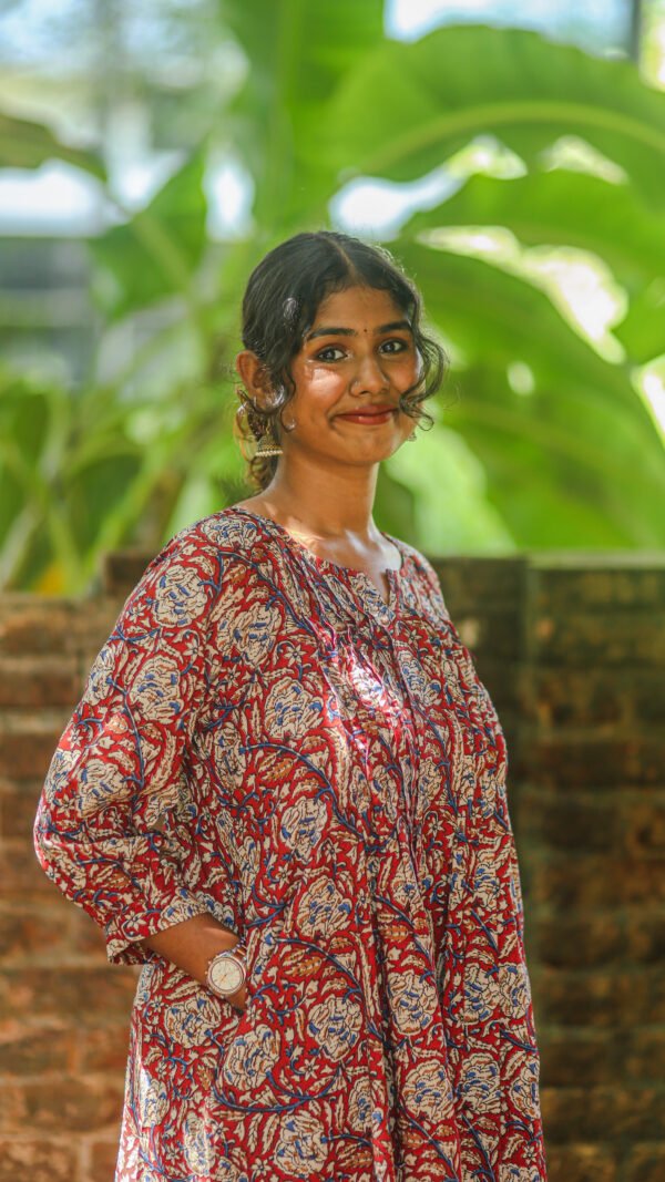 Vismaya kurti |Feeding kurti |Uyirr - Image 2